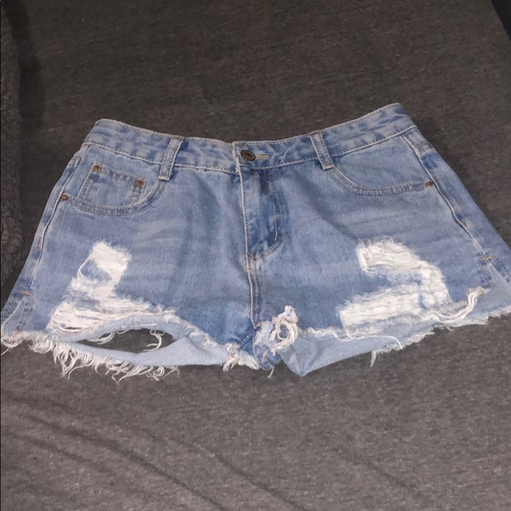 Ripped jean shorts!
